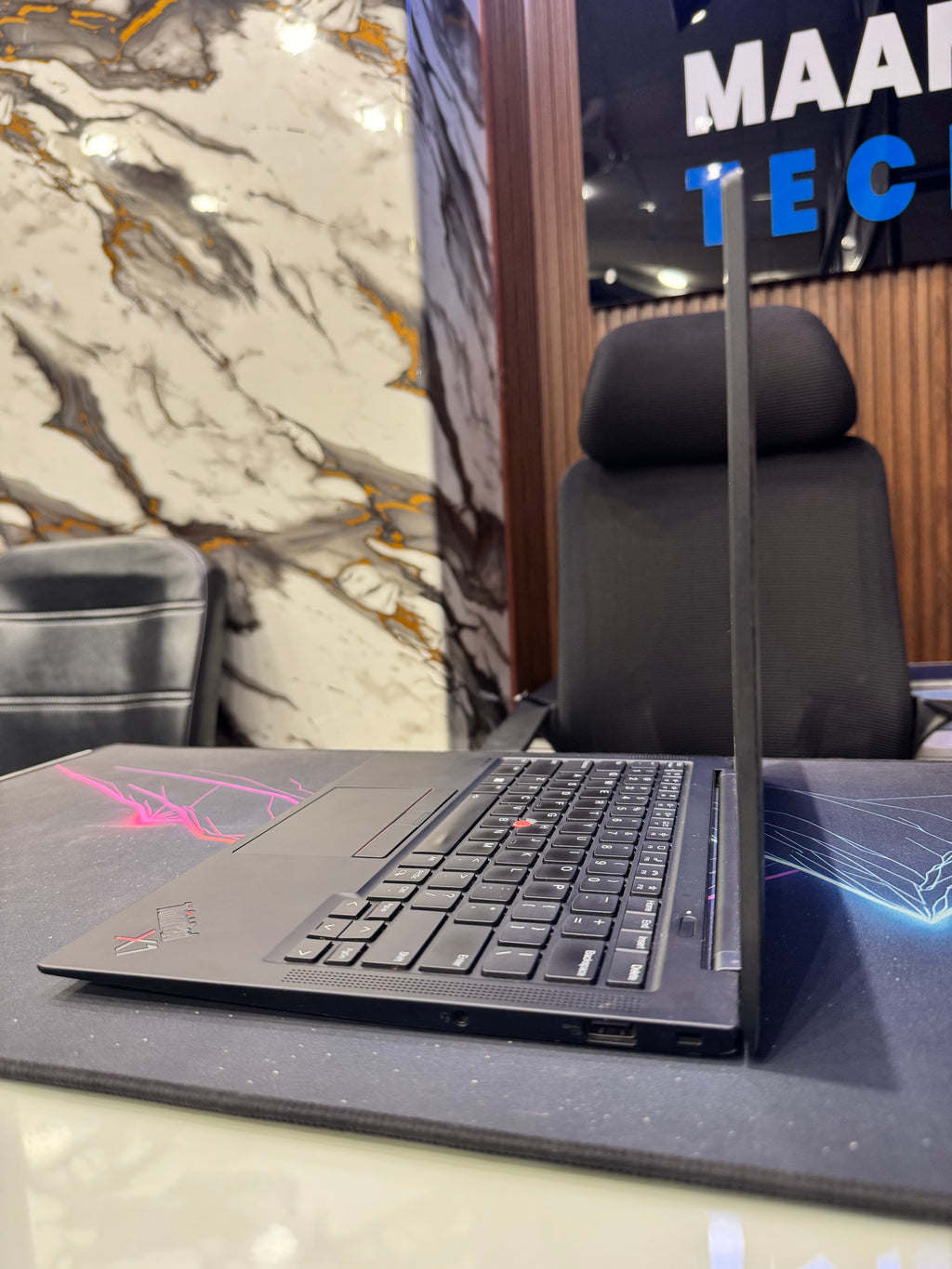 Lenovo X1 Carbon Gen 11 i7 13th