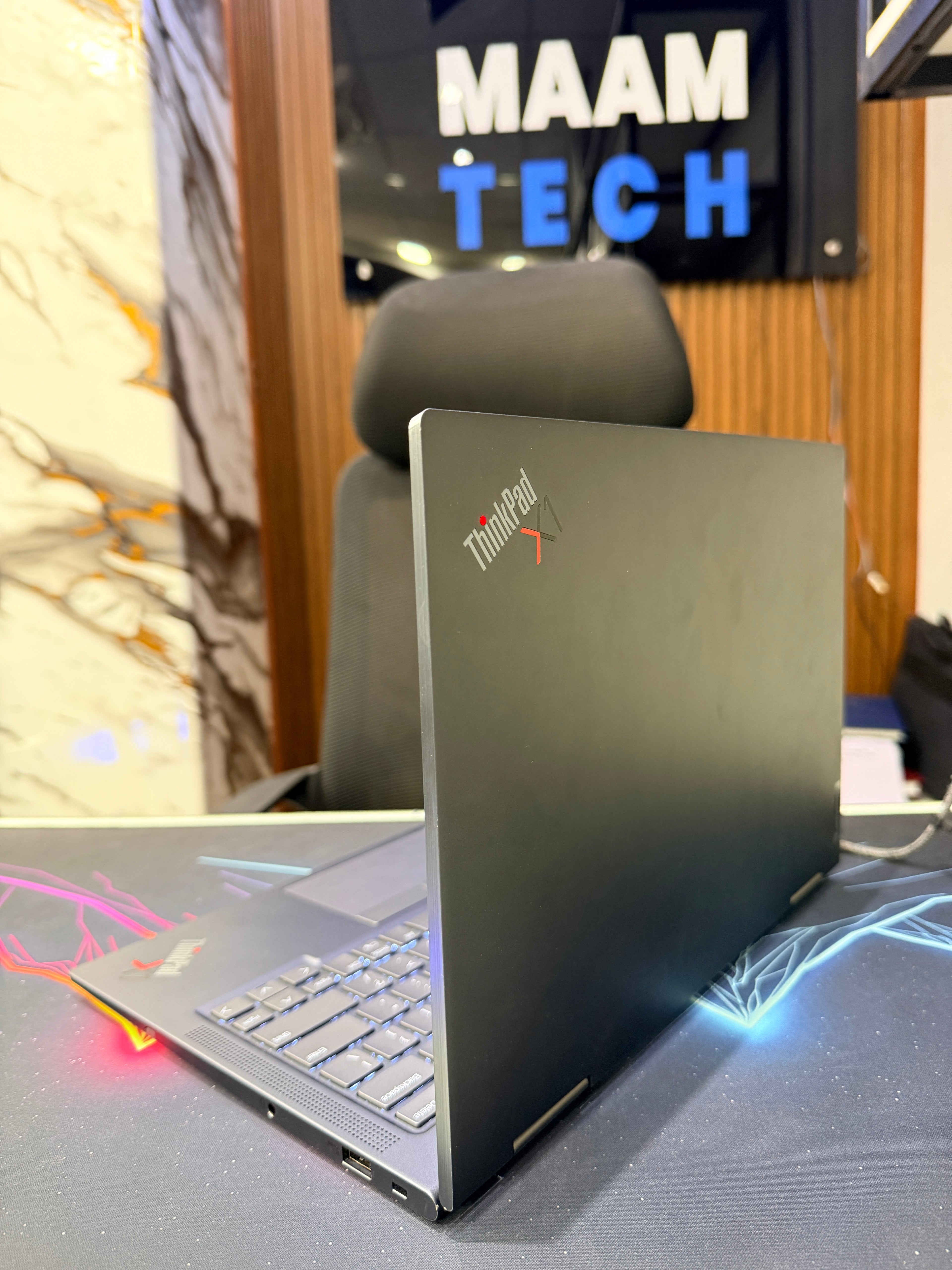 Lenovo ThinkPad X1 Yoga Gen 7 – Core i7 12th 1270P Gen / 32GB RAM / 512GB SSD (2-in-1 Convertible)
