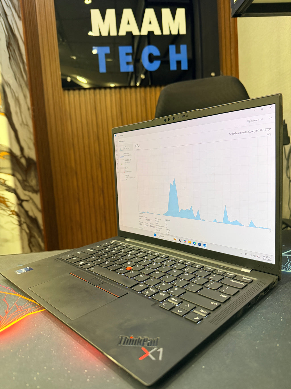 Lenovo ThinkPad X1 Carbon Gen 10 – Core i7 1270P 12th Gen / 32GB RAM / 512GB SSD