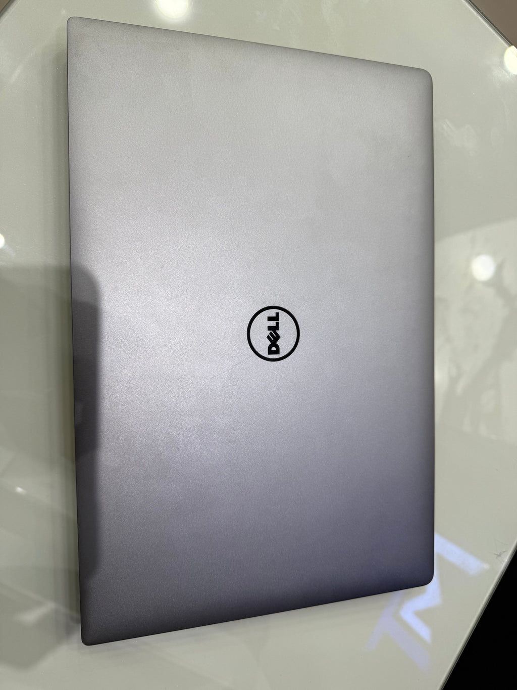 Dell XPS 15 9560 i7 7th 7700HQ 8GB RAM & 256GB SSD GTX 1050 4GB Graphics Card