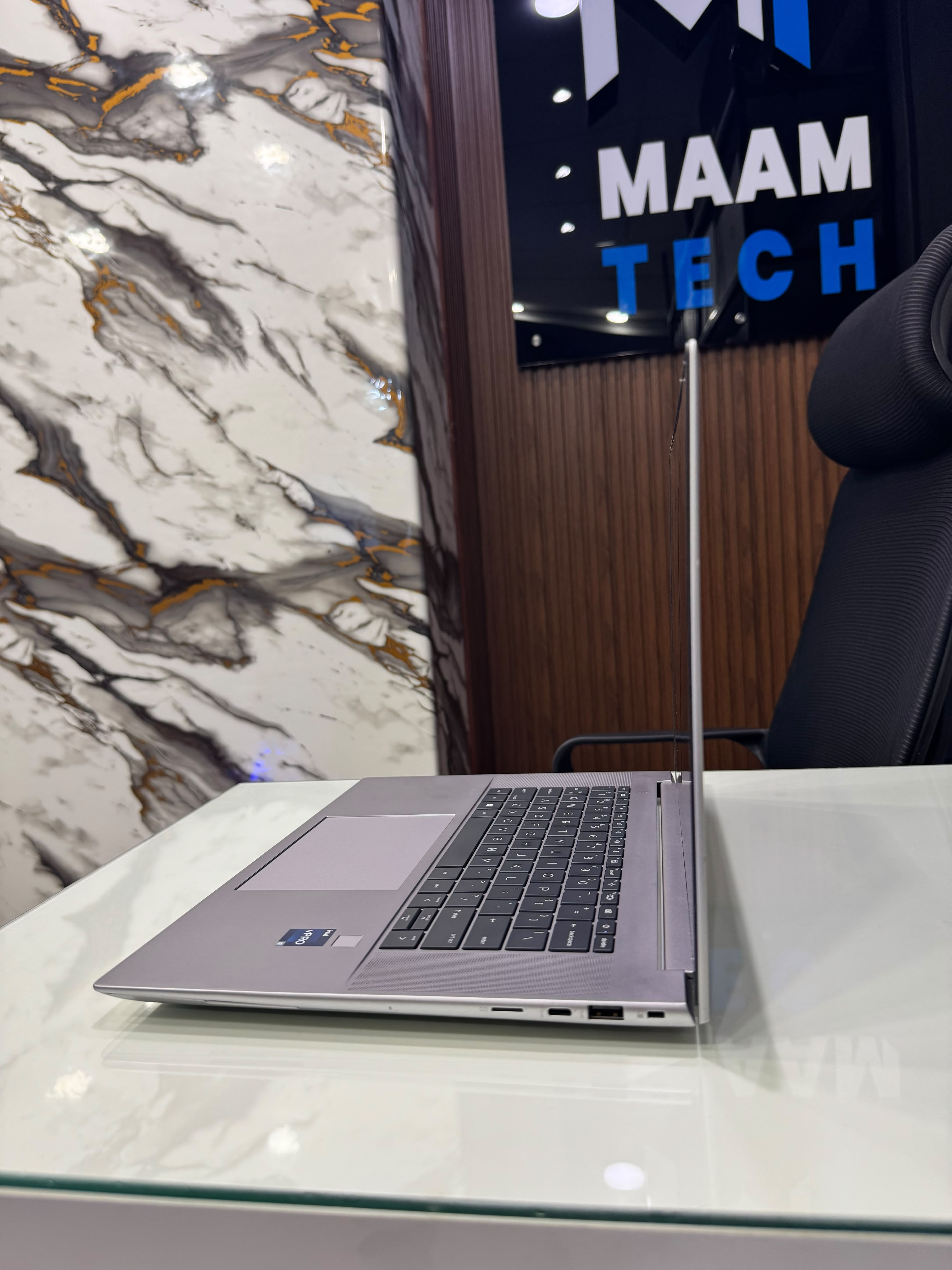 HP ZBook Studio 16 G10 Mobile Workstation 13th Gen Core i9 13900H 16GB RAM DDR5 512GB NVME GEN 4 SSD NVIDIA 6GB RTX A1000  GRAPHICS CARD 4k Touchscreen
