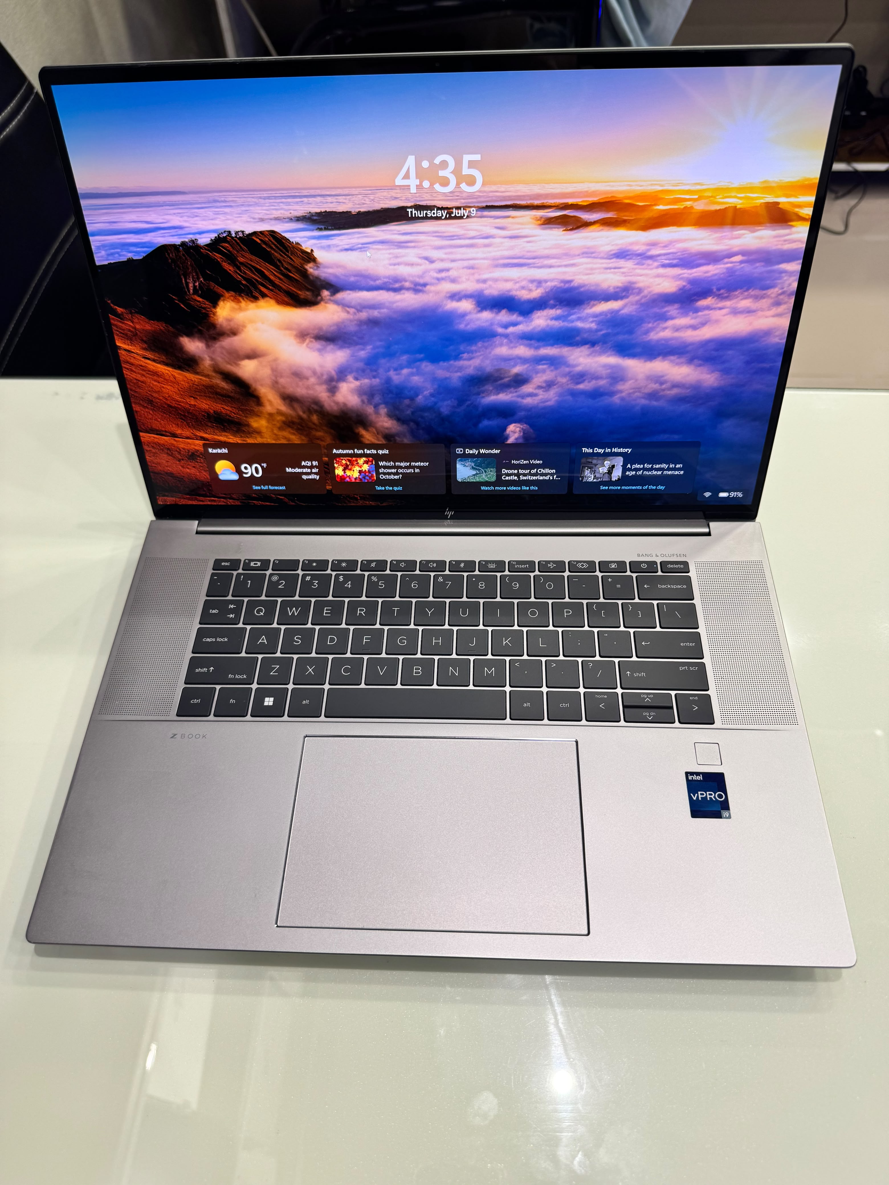 HP ZBook Studio 16 G10 Mobile Workstation 13th Gen Core i9 13900H 16GB RAM DDR5 512GB NVME GEN 4 SSD NVIDIA 6GB RTX A1000  GRAPHICS CARD 4k Touchscreen